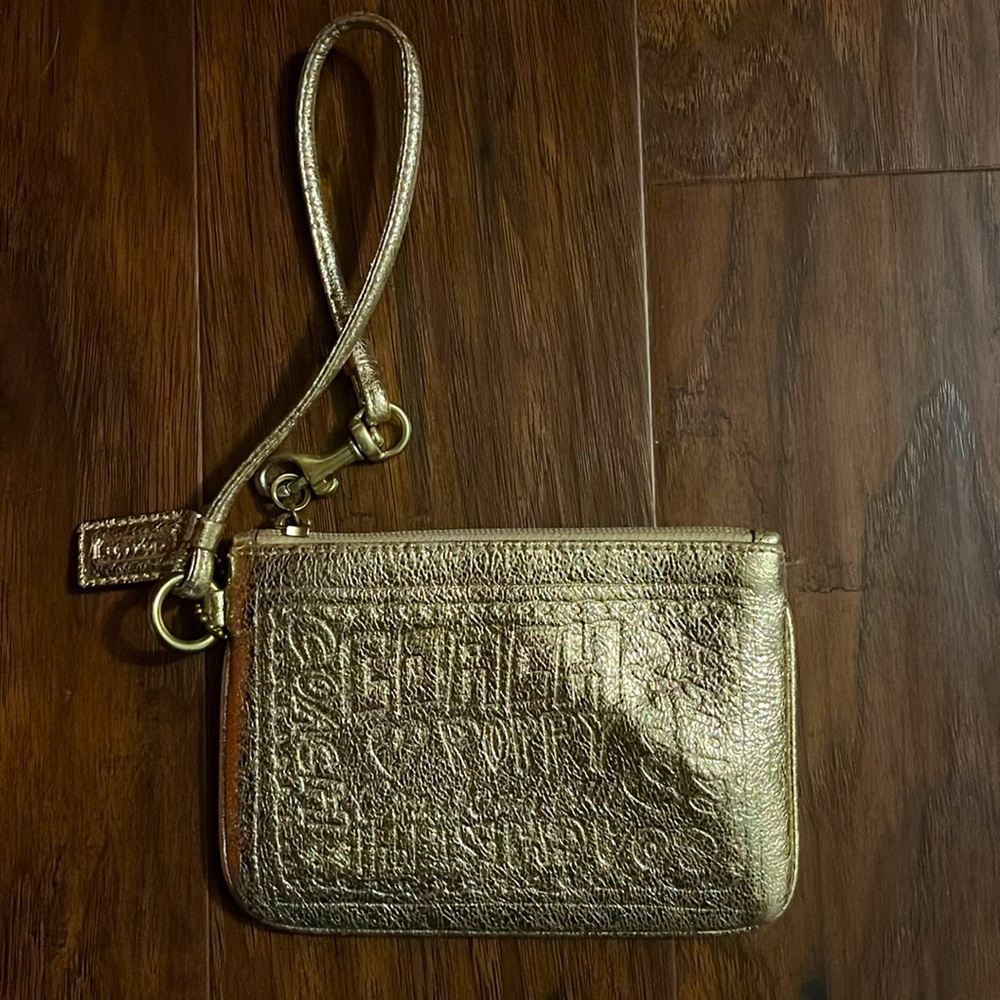 Coach Poppy Wristlet